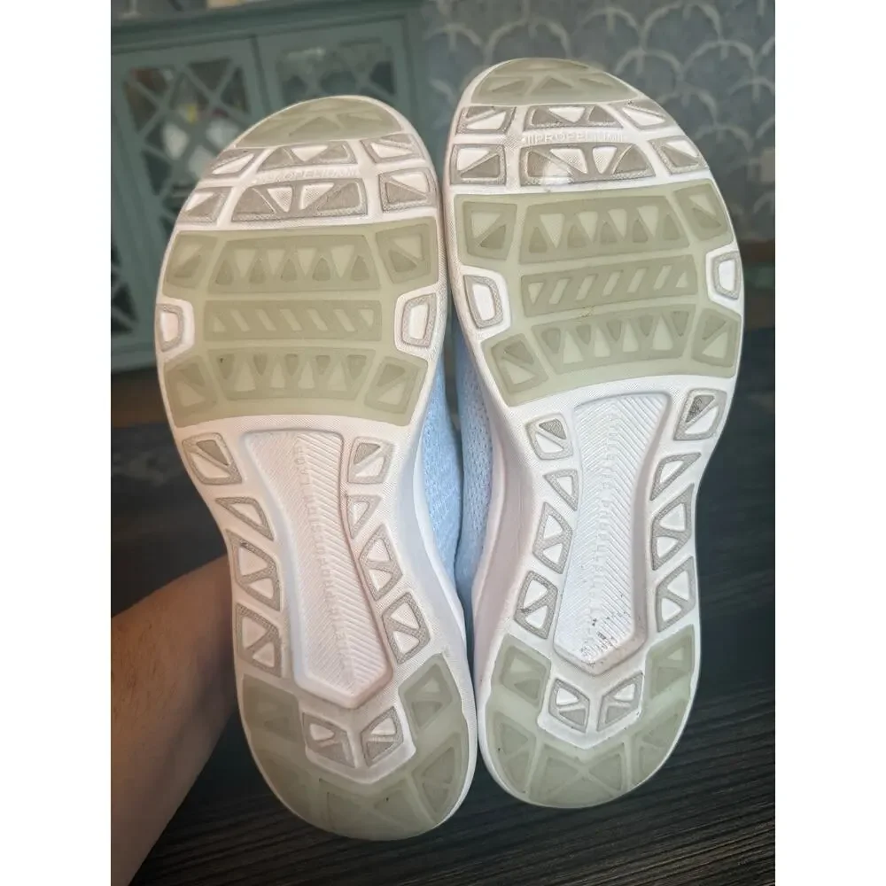 APL Techloom Breeze Sky Blue Sneakers Sz. 10